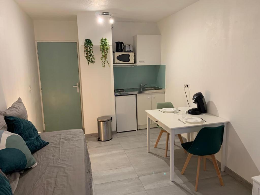 Appartement Tout Equipe A 6 Minutes De La Gare St Charles Marseilles Exterior foto
