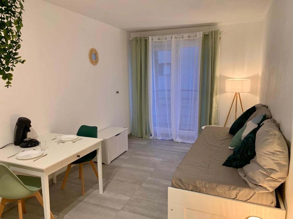 Appartement Tout Equipe A 6 Minutes De La Gare St Charles Marseilles Exterior foto